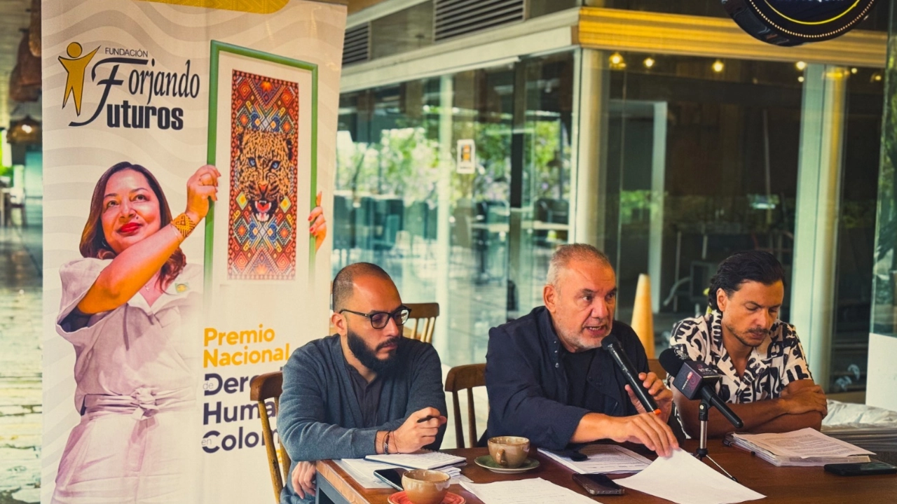 Forjando Futuros entrega pruebas clave en Colombia contra Chiquita Brands por su presunta financiación del paramilitarismo Forjando Futuros