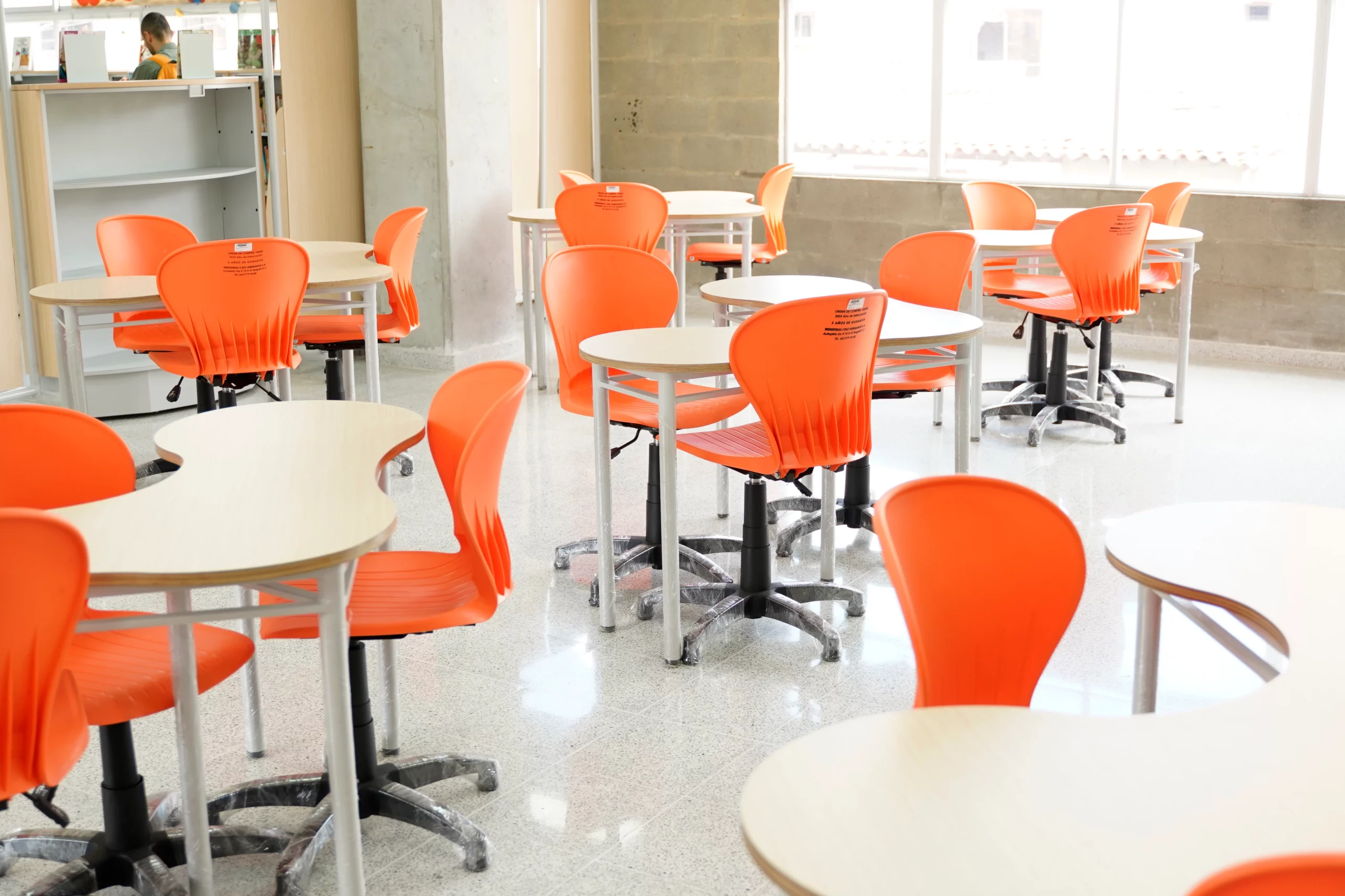 Fotos dotación escolar (4)