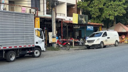Comerciantes de Avenida 30 en La Pintada deberán despejar la vía por orden judicial, ¿qué pasará con sus negocios? La Pintada
