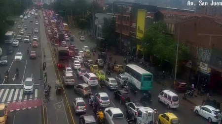 Llénese de paciencia si va a transitar por la Avenida San Juan de Medellín