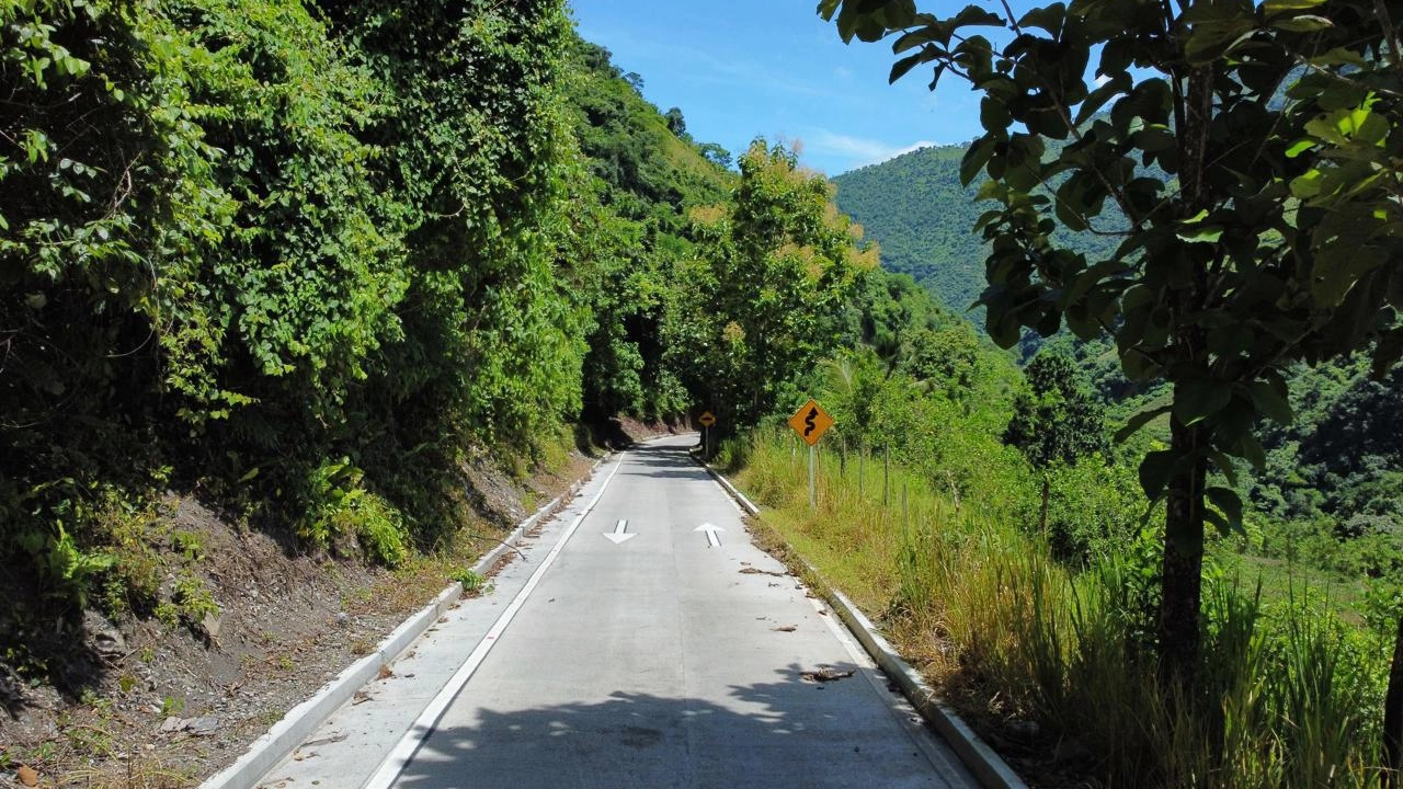 ¡A estrenar carretera! Dabeiba estrena vía que reduce tiempos de viaje de 24 a 6 minutos 1 ORIENTE 1