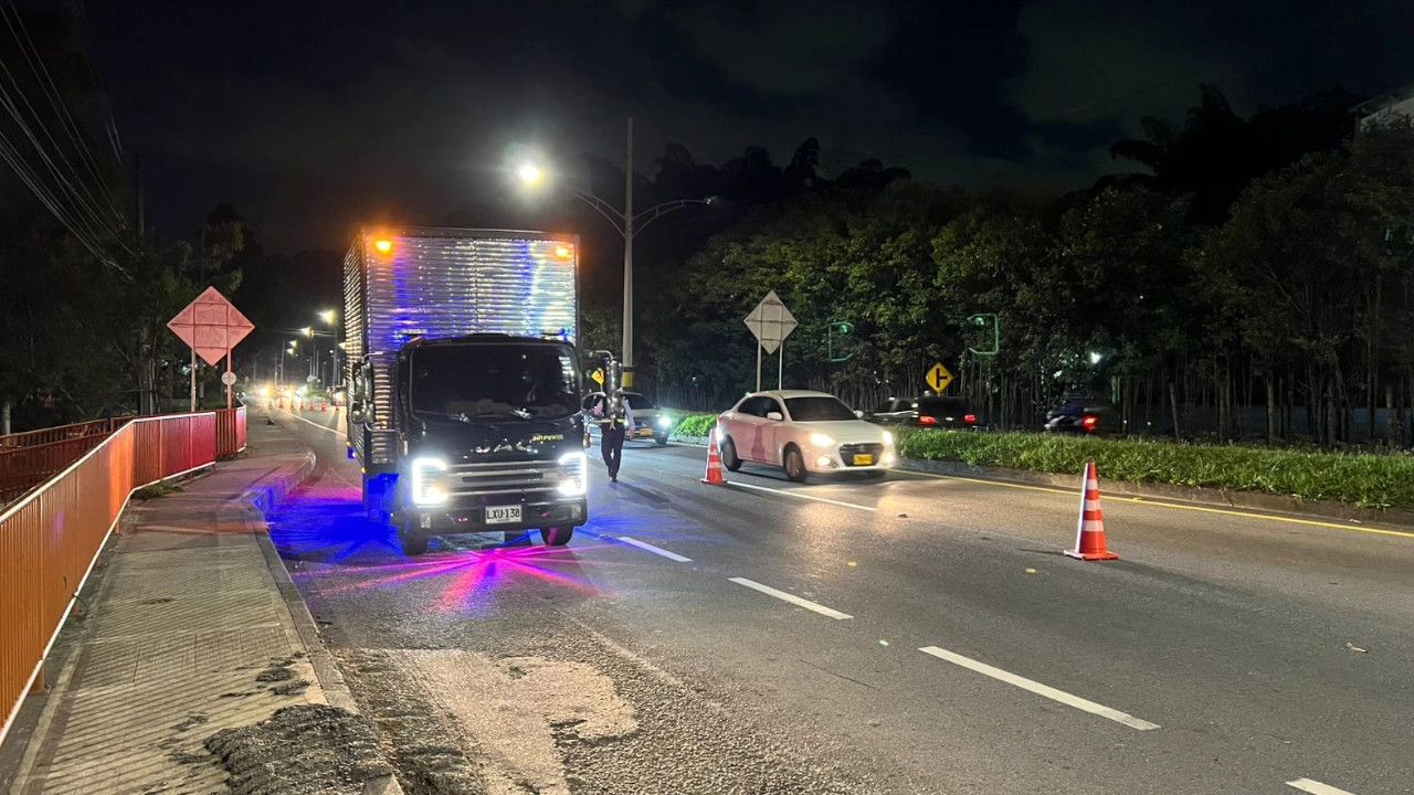 En la Tablaza, municipio de la Estrella se realizó la jornada de sensibilización a conductores con puesto de prevención 1 TRANSITO-1