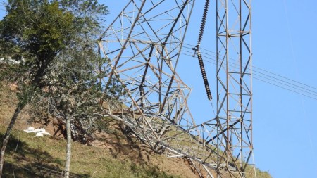 Torres de energia San Roque