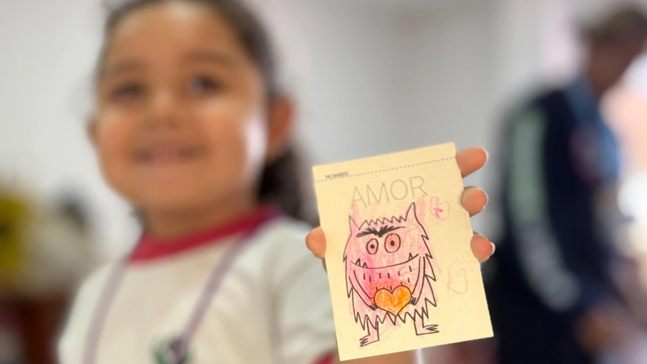 jardines-infantiles-medellin-escudos-reclutamiento-infantil