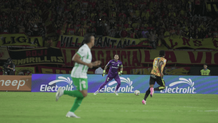 Nacional vivió una pesadilla frente al Pereira: dos expulsados y dura derrota ante el ‘Matecaña’ nacional-derrota-pereira-liga-colombiana3