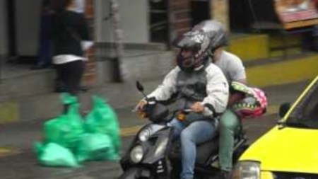 piden-restriccion-de-parrillero-en-marinilla