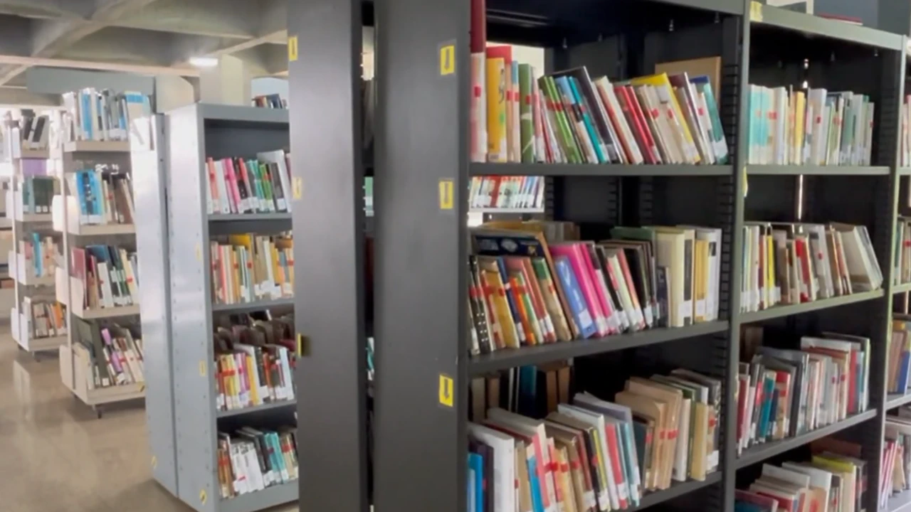 Copacabana abre sus páginas con su primera Feria del Libro “Entre líneas” en su municipio 1 primera-feria-libro-copacabana-dio-inicio1