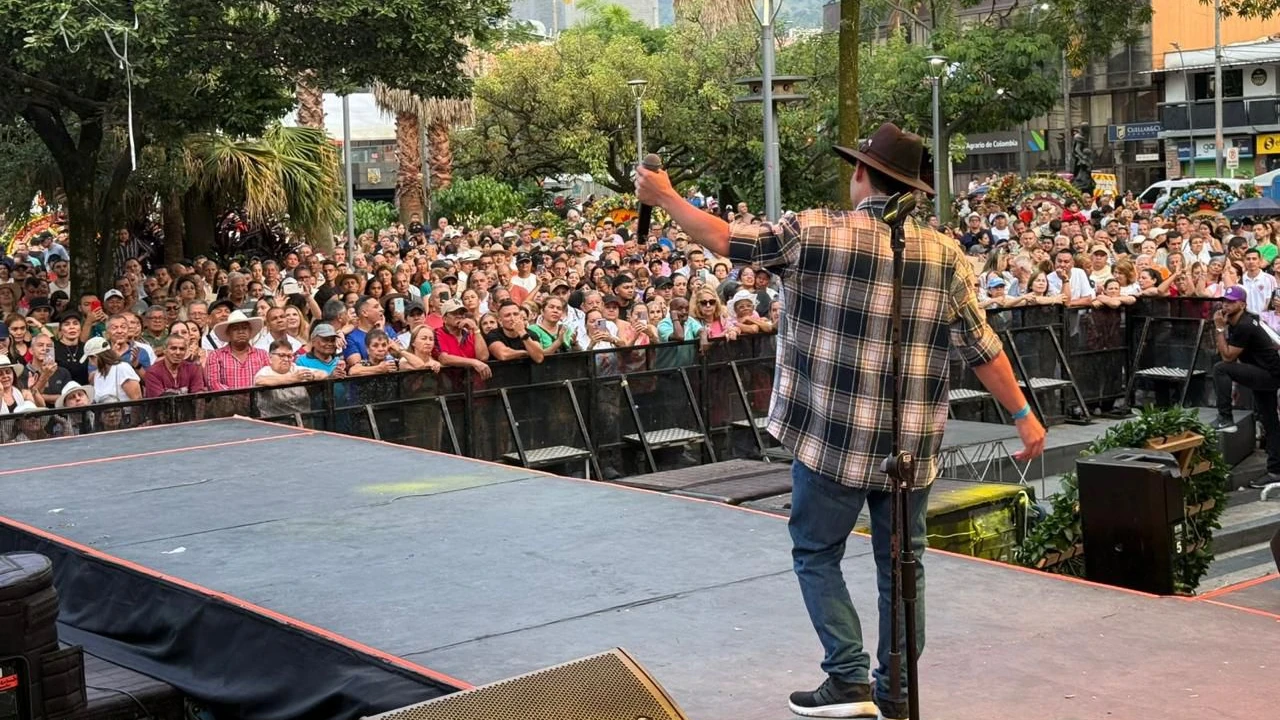 rey-trova-fiestas-envigado-celebracion-fundacion-municipio2
