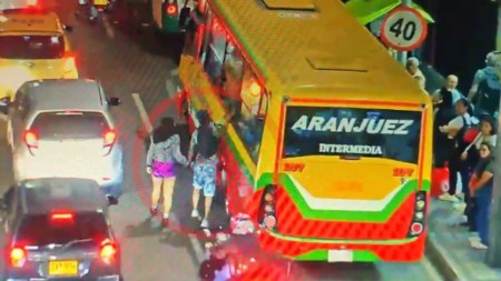 intento-robo-a-pasajeros-de bus-pareja-centro-de-medellin