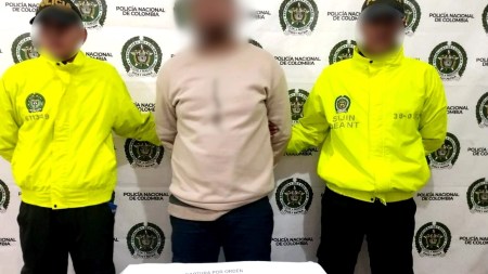 ¡Con los niños NO! Autoridades capturan a un hombre acusado de abusar de su hija de 4 años