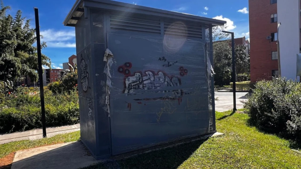 vandalizacion-obras-sin-entregar-la-ceja