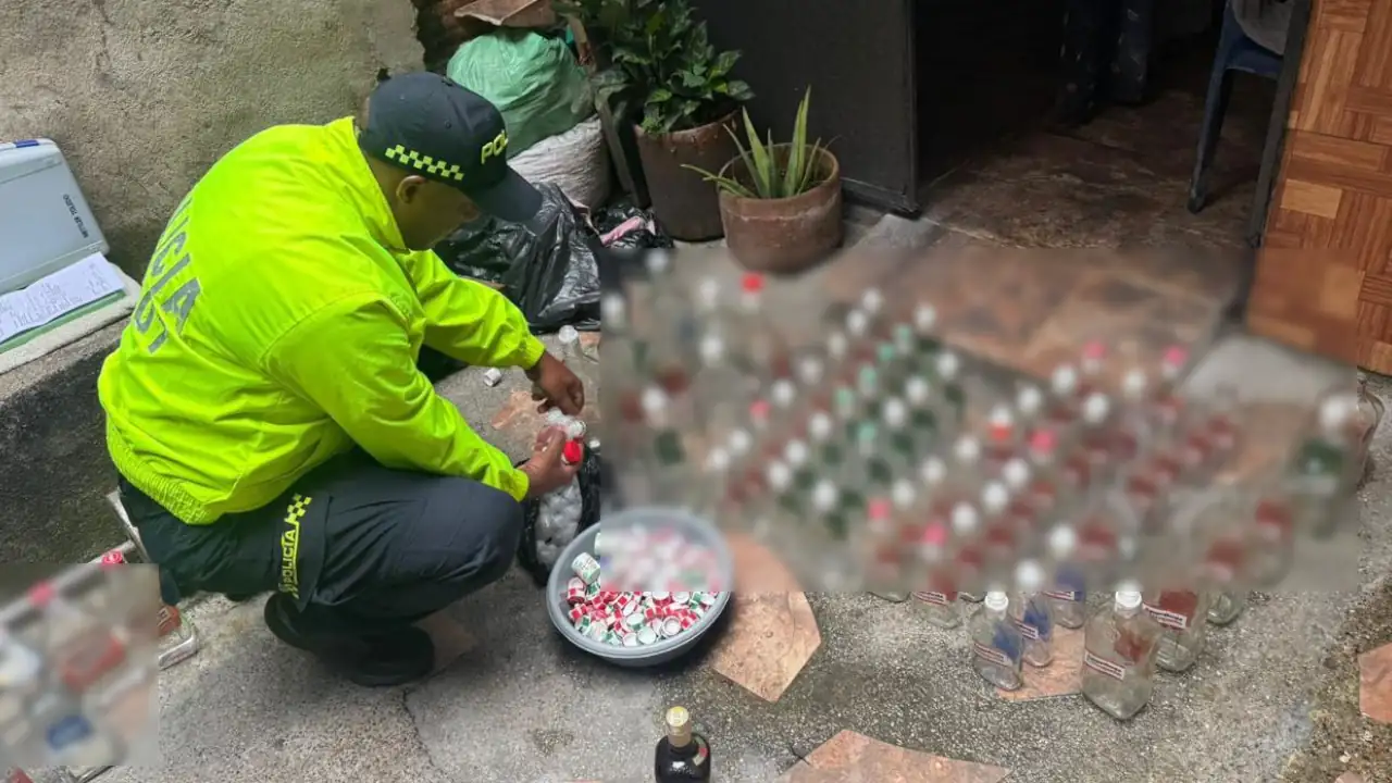 1 Cae banda que queria meter licor falso y contrabando en la Feria de las Flores