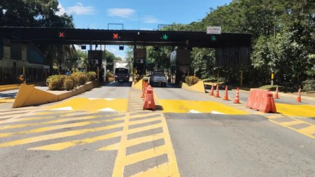 ¡Atención! Peajes en Cocorná y Puerto Triunfo vuelven a operar tras manifestación por falta de inversión ¡Atención! Peajes en Cocorná y Puerto Triunfo vuelven a operar tras manifestación por falta de inversión