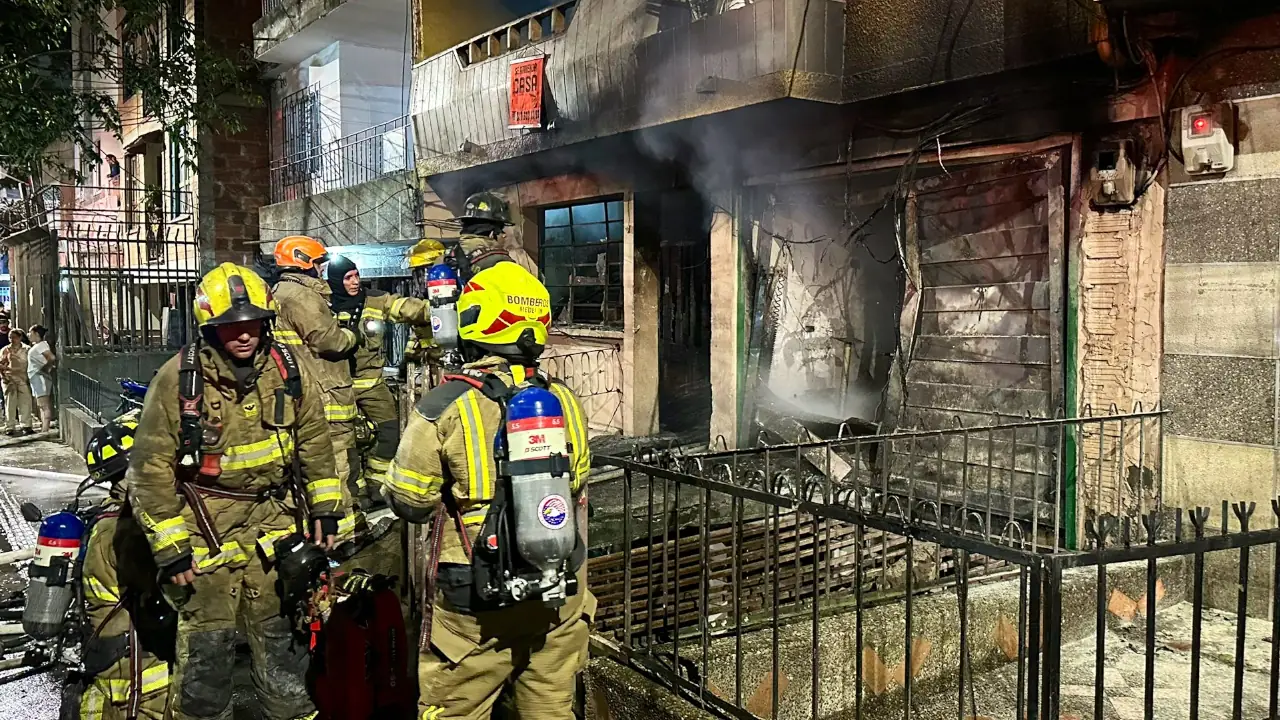 hombre con movilidad reducida y sus dos mascotas perdieron la vida en un incendio en Medellín