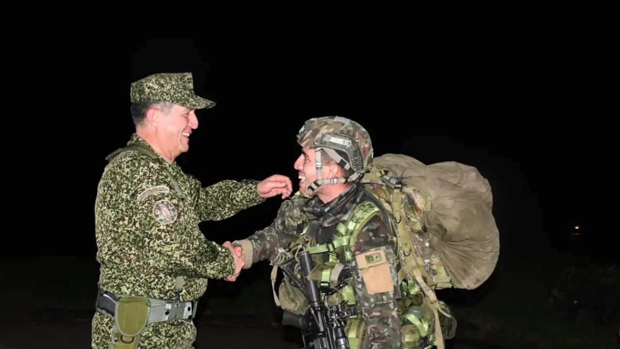 Liberan a 33 miembros de las Fuerzas Militares después de varios días de secuestro