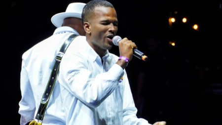 11 Cristian Guacuco es el nuevo rey del Festival Nacional de Trova Ciudad de Medellin