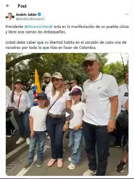 “Esta es la manifestación de un pueblo cívico y libre”: gobernador Andrés Julián se sumó a la marcha en Medellín
