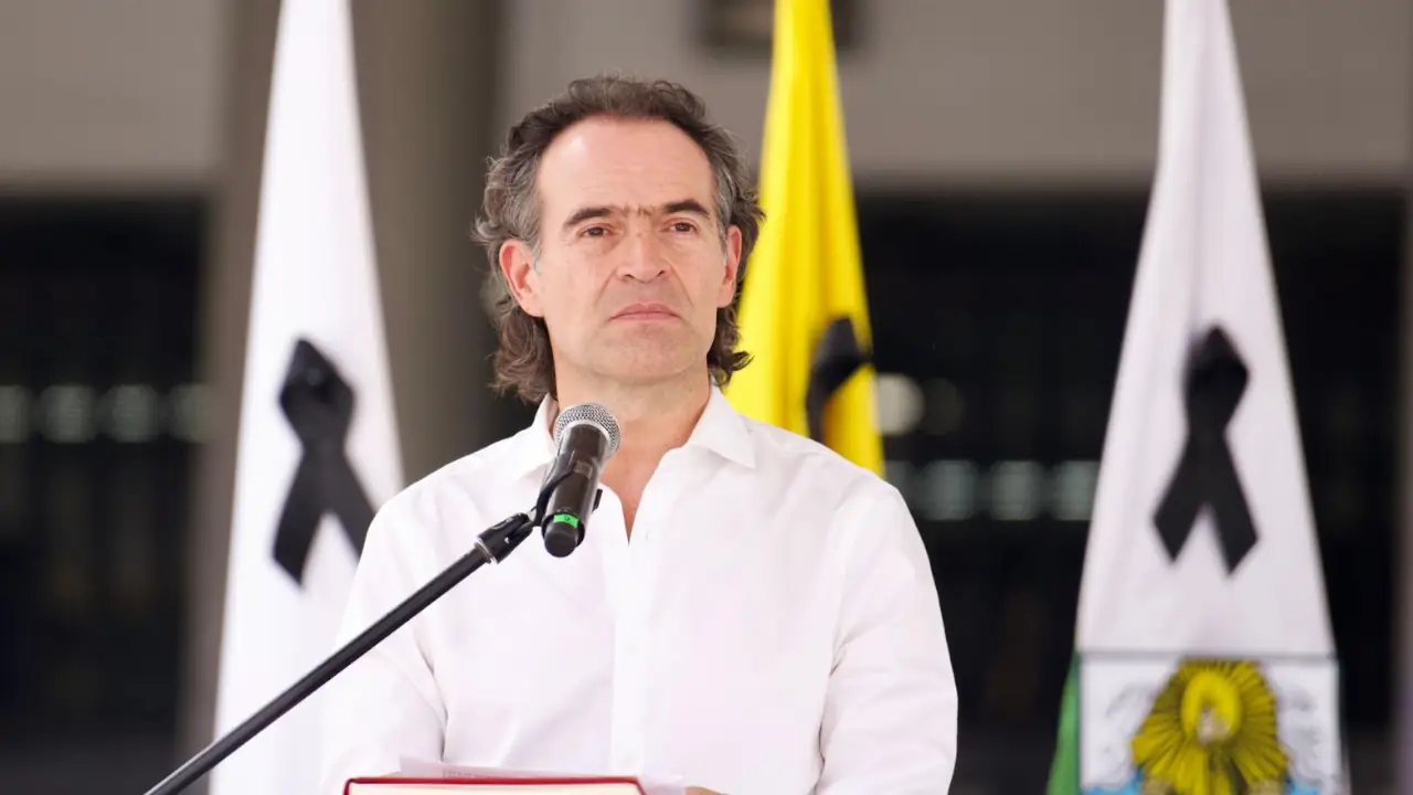 Masiva asistencia en Medellín a la homilía por el senador Miguel Uribe