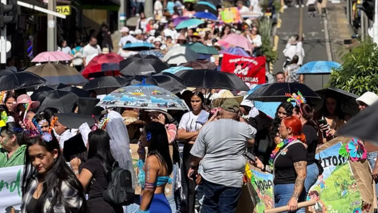 Bello es sede de la séptima edición del Congreso Internacional de Desarrollo Local Pequeños silleteritos regalaron un desfile encantador en Bello
