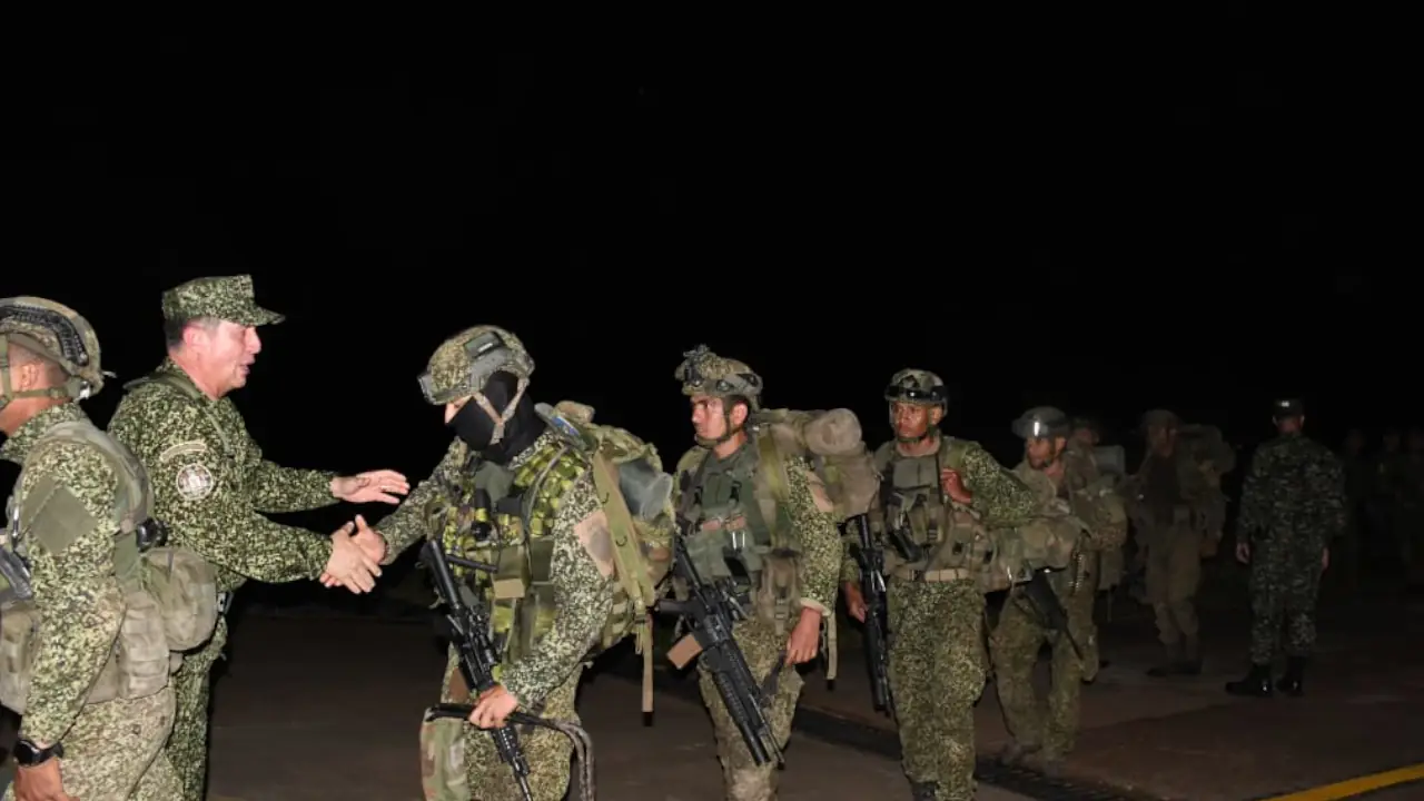 Liberan a 33 miembros de las Fuerzas Militares después de varios días de secuestro