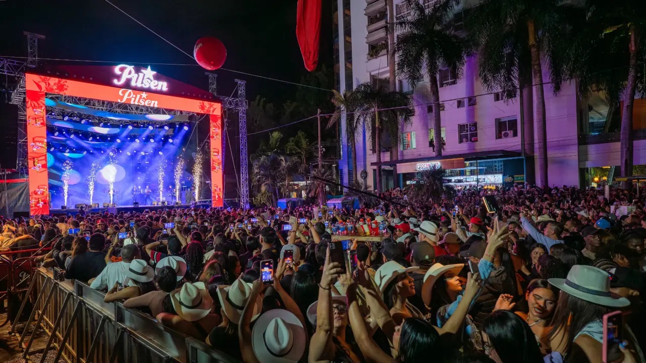 Así comenzó la Feria de las Flores 2025 en Medellín con programación que se extenderá por diez días