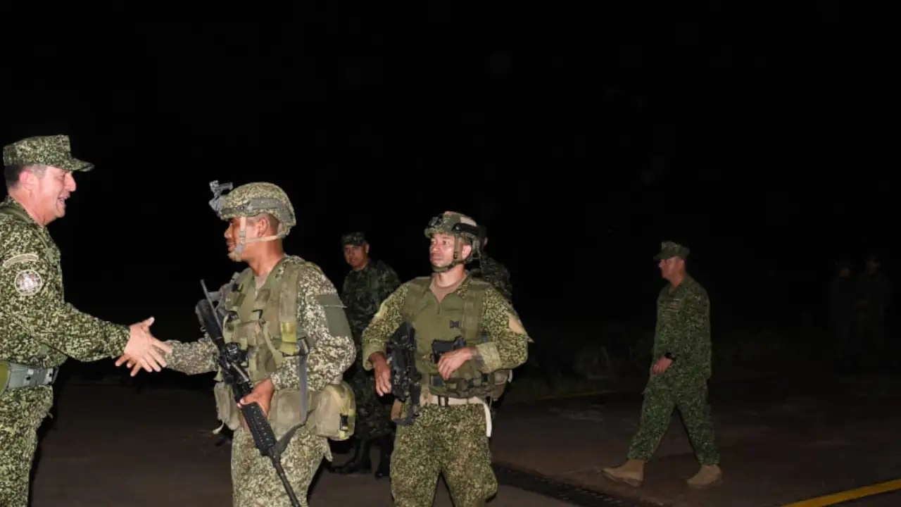 Liberan a 33 miembros de las Fuerzas Militares después de varios días de secuestro