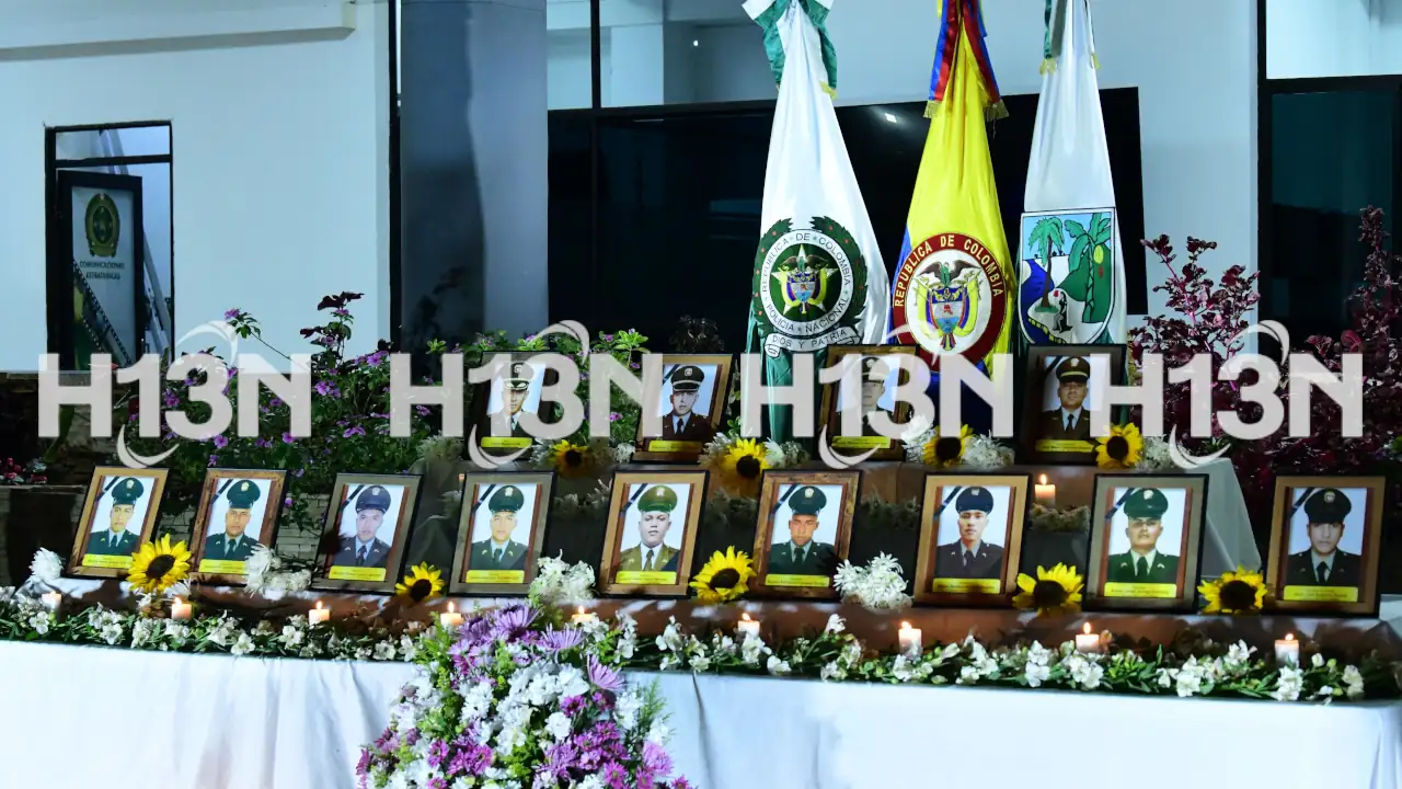 En Medellín realizaron velatón en memoria de los 13 policías fallecido en ataque con dron en Amalfi