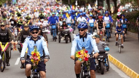 ciclopaseo-medellin-feria-de-flores