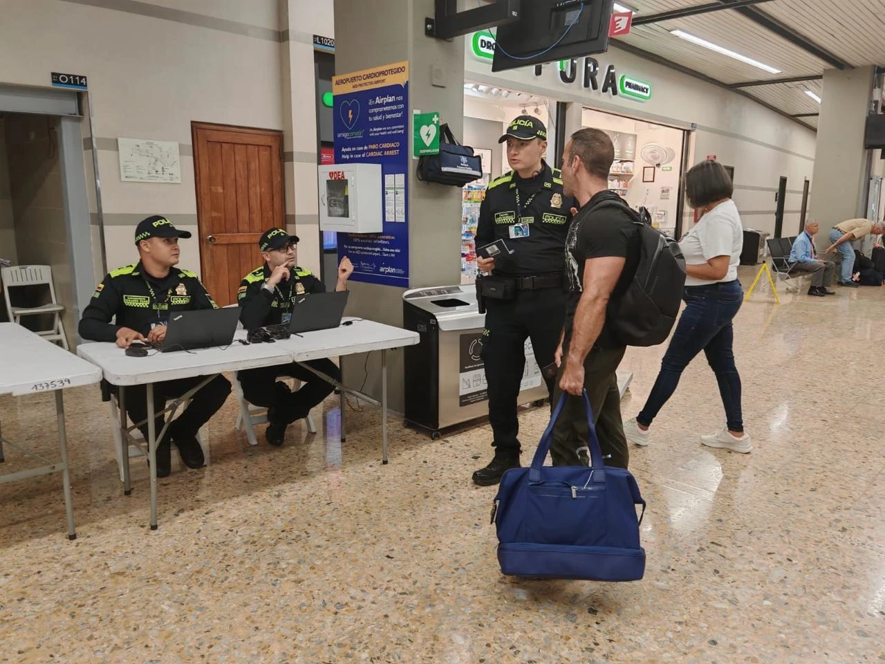 Hurtos aeropuertos 2