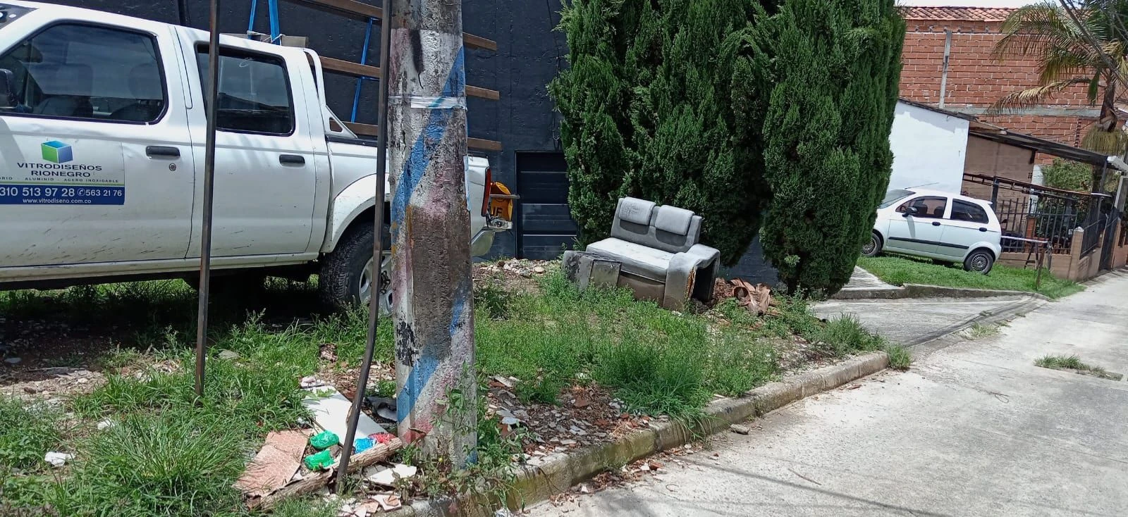 Rionegro recolectó 20 toneladas de residuos especiales en zonas críticas 1 Residuos-Rionegro-1