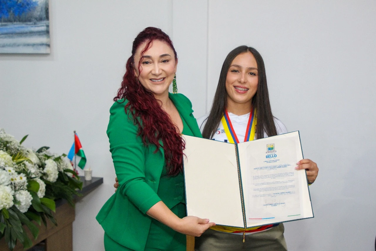 Alcaldía de Bello entregó máxima distinción a la deportista Valentina Jiménez 2 Valentina Jimenez Bello 2