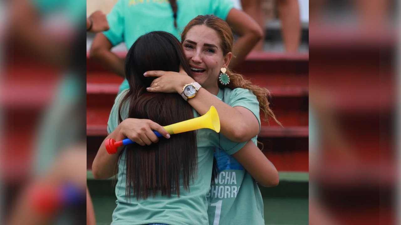 Antioquia se corona campeón en el Campeonato Nacional Interligas de Polo Acuático en Cali 1 antioquia-camepon-poliacuatico-vallecauca2