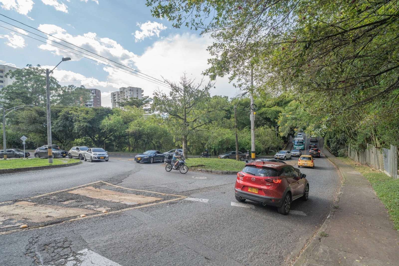 avenida-34-con-Los González-en-El Poblado-1