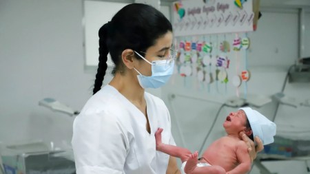 ¡Qué bien! Medellín implementará inteligencia artificial para combatir el bajo peso al nacer inteligencia-artificial-bajo-peso-al-nacer