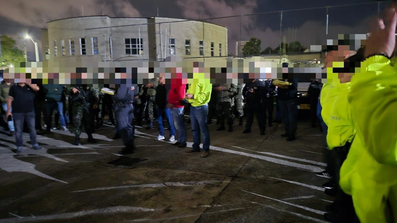 En medio de 19 allanamientos autoridades capturaron a cinco presuntos delincuentes en Abejorral 1 capturados-abejorral-red-microtrafico1