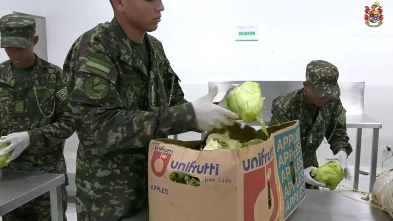 Ejército entregó mercados a más de 60 familias del barrio Buenos Aires de Medellín