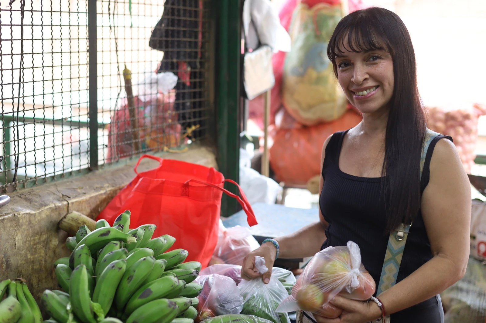 ¡Qué bien! Alcaldía de Medellín entrega bonos alimentarios a más de 15.000 familias 2 Bono-alimentario-Alcaldía-Medellín-1