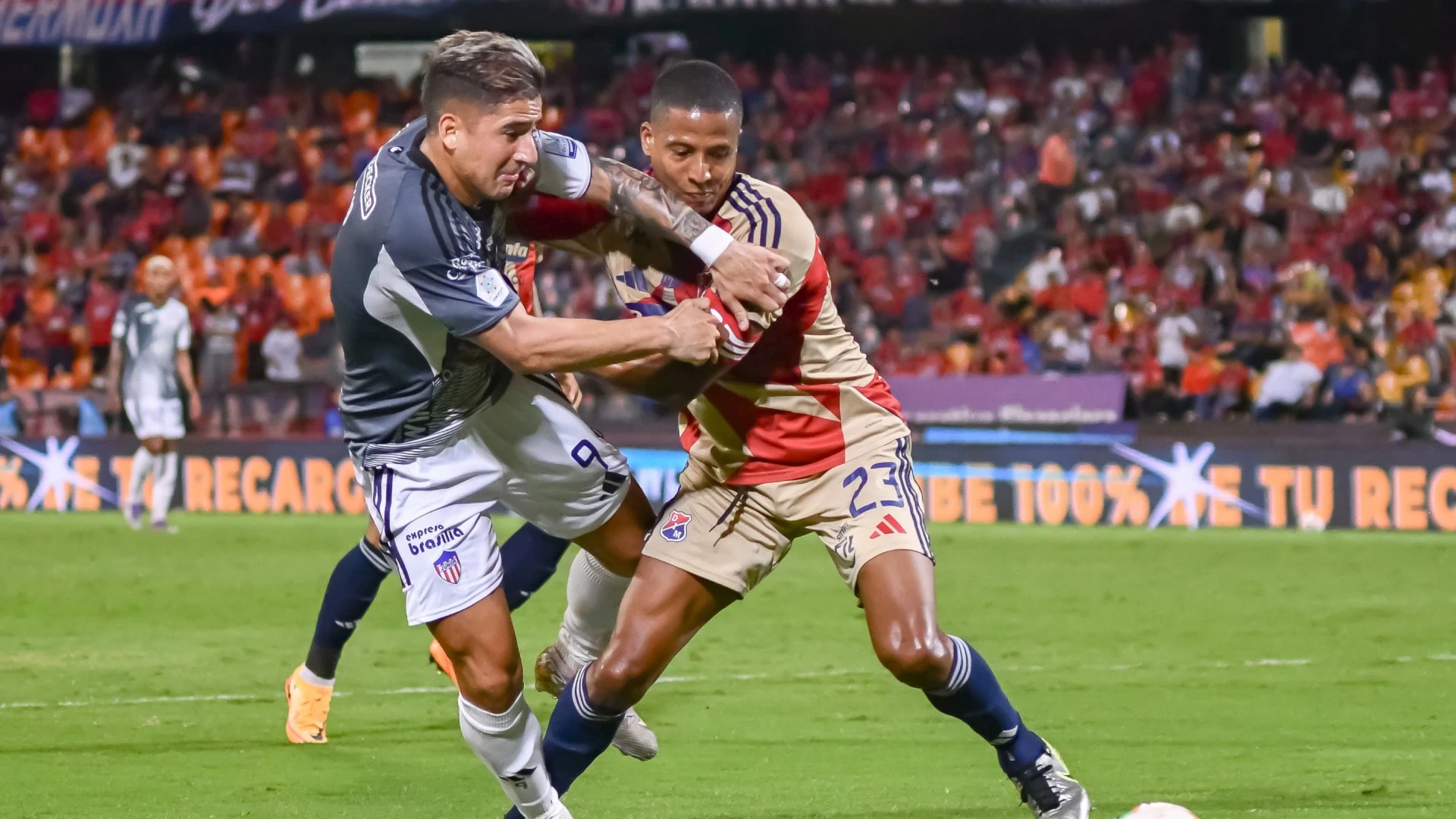 ¡Se lució Chaux! En un partido lleno de emociones, Independiente Medellín igualó 2-2 ante Junior 2 DIM-Junior-1