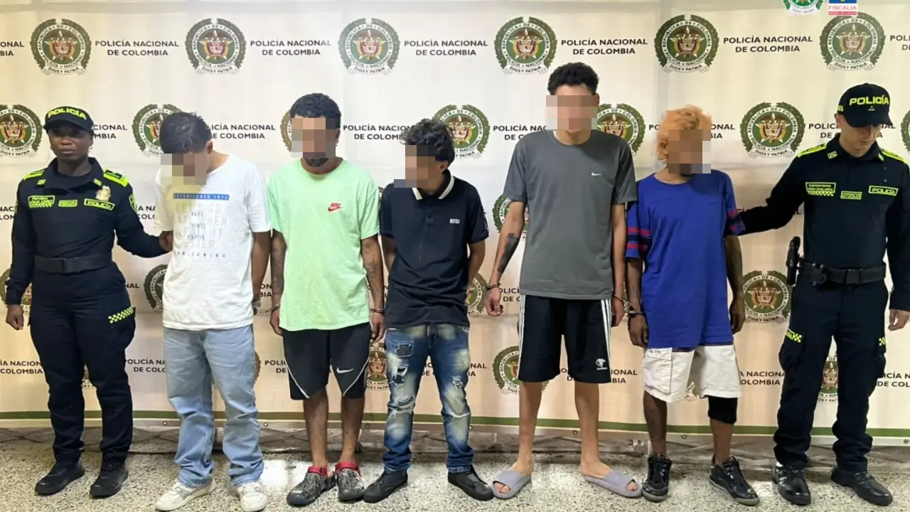 Envían a la cárcel a cinco hombres investigados por extorsiones y homicidio en Medellín