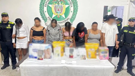 Estarían usando bebés para pedir plata en Medellín y la Policía los capturó