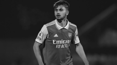 Fallece a los 21 años el futbolista Billy Vigar tras sufrir golpe en la cabeza en pleno partido Jugador-Arsenal