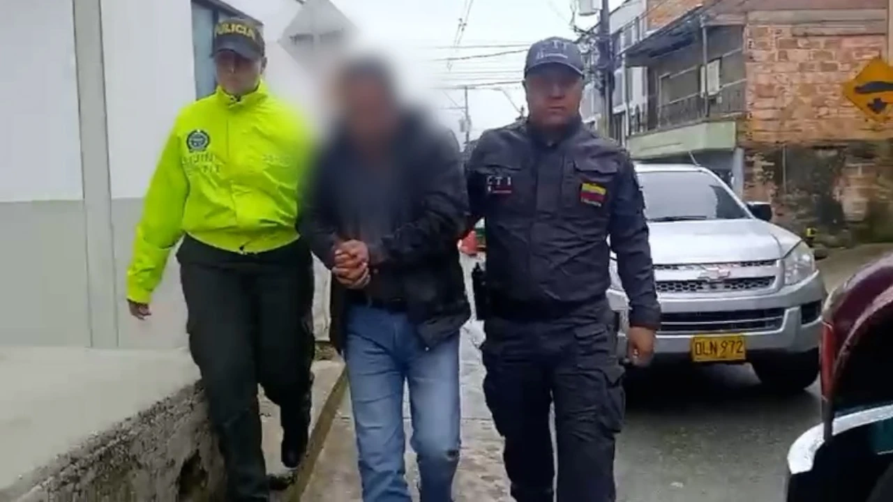 Después de seis años, capturan a docente que habría dado sustancias a menor de 11 años para abusarlo Profesor-abusador-Santa-Rosa-de-Osos