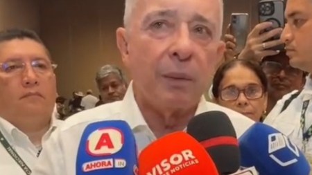 “Hoy dejan de comprar arroz para comprar medicinas”: Uribe habla de crisis en salud y empleo