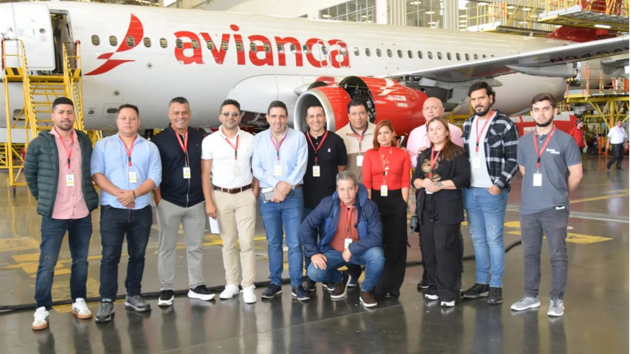 Empresarios del Aburrá Sur exploran su futuro en la industria aeronáutica con visita al MRO de Avianca