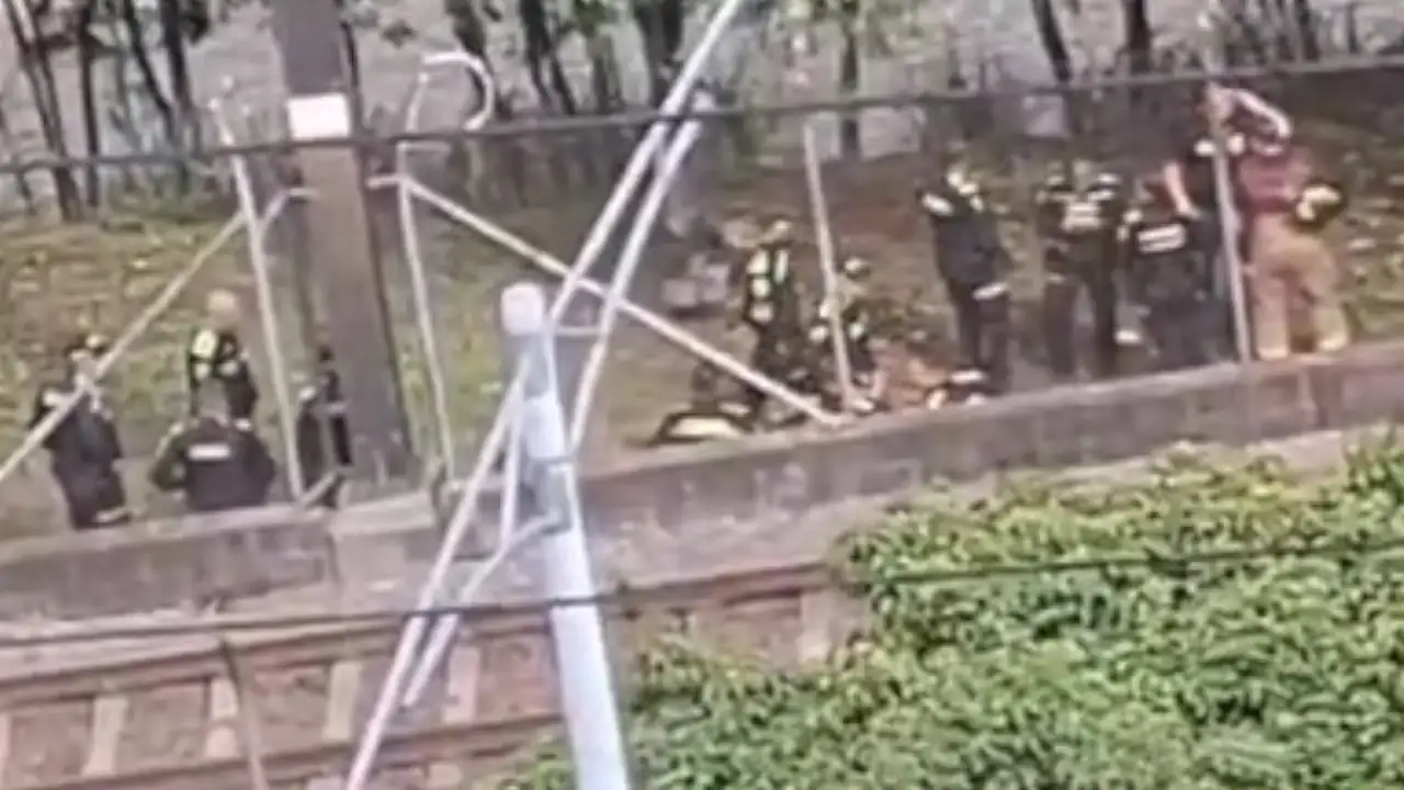 Cuerpo de un adulto mayor aparece en el río Medellín Cuerpo de un adulto mayor aparece en el río Medellín