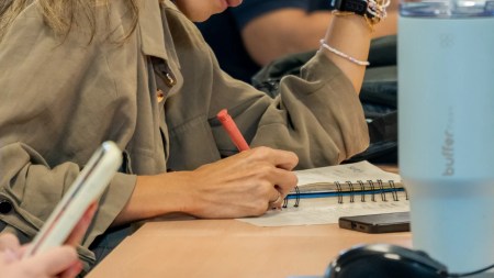 Foro ‘Conexión que Transforma’: Cómo la adopción digital está revolucionando las microempresas del Valle de Aburrá Descubre los Resultados Clave sobre la Adopción Digital de las Microempresas en el Valle de Aburrá y Cómo Impulsar su Competitividad en la Era Digital"