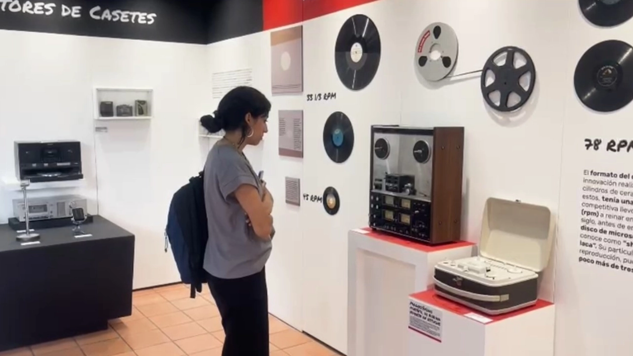 Medellín revive su historia musical con una exposición que celebra 60 años de sonidos y memorias