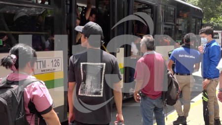 filas-en-metro-bus