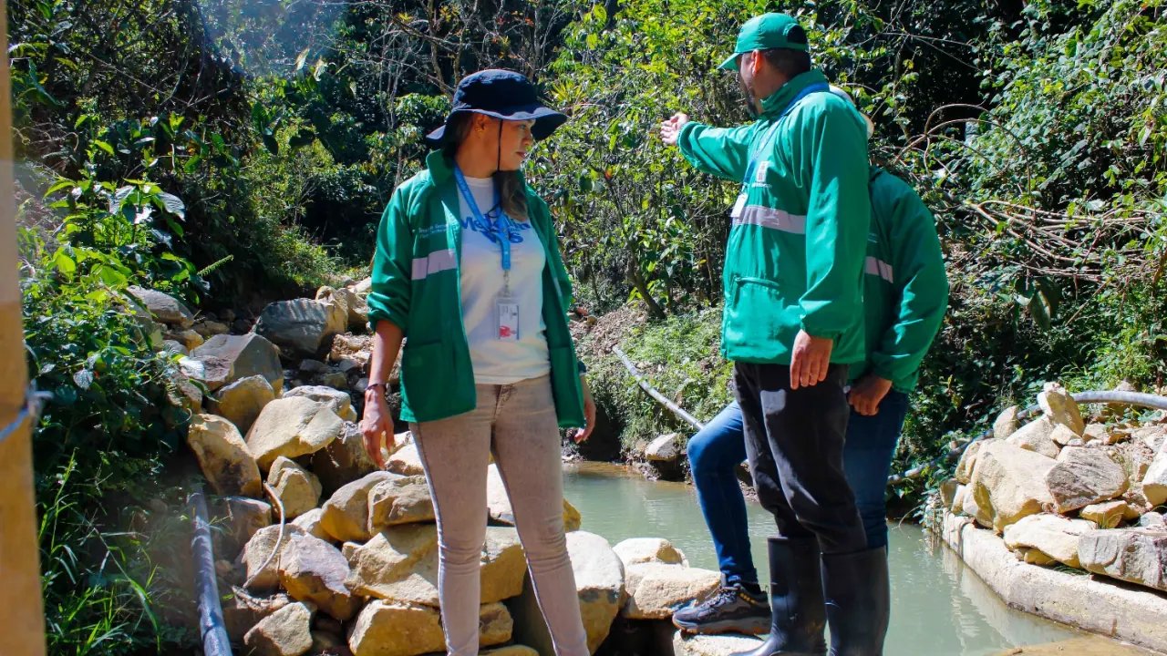 La planta La Perla en Altavista vuelve a operar y asegura agua potable para casi dos mil personas en Medellín