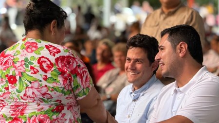 Más de seis mil vendedores informales llenaron el Parque Norte en una gran celebración por su día en Medellín